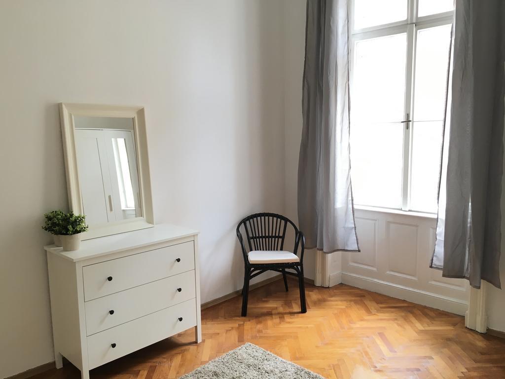 Budget Apartment by Hi5-Rákoczi 24 Budapest Exterior foto
